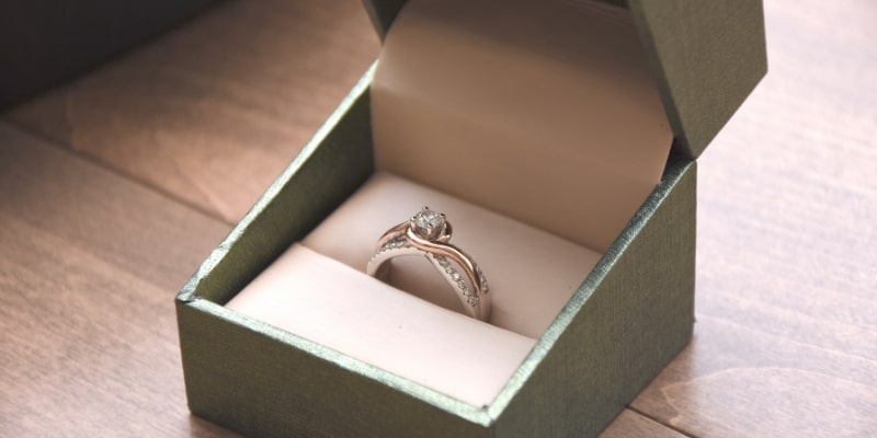 Cincin Tunangan